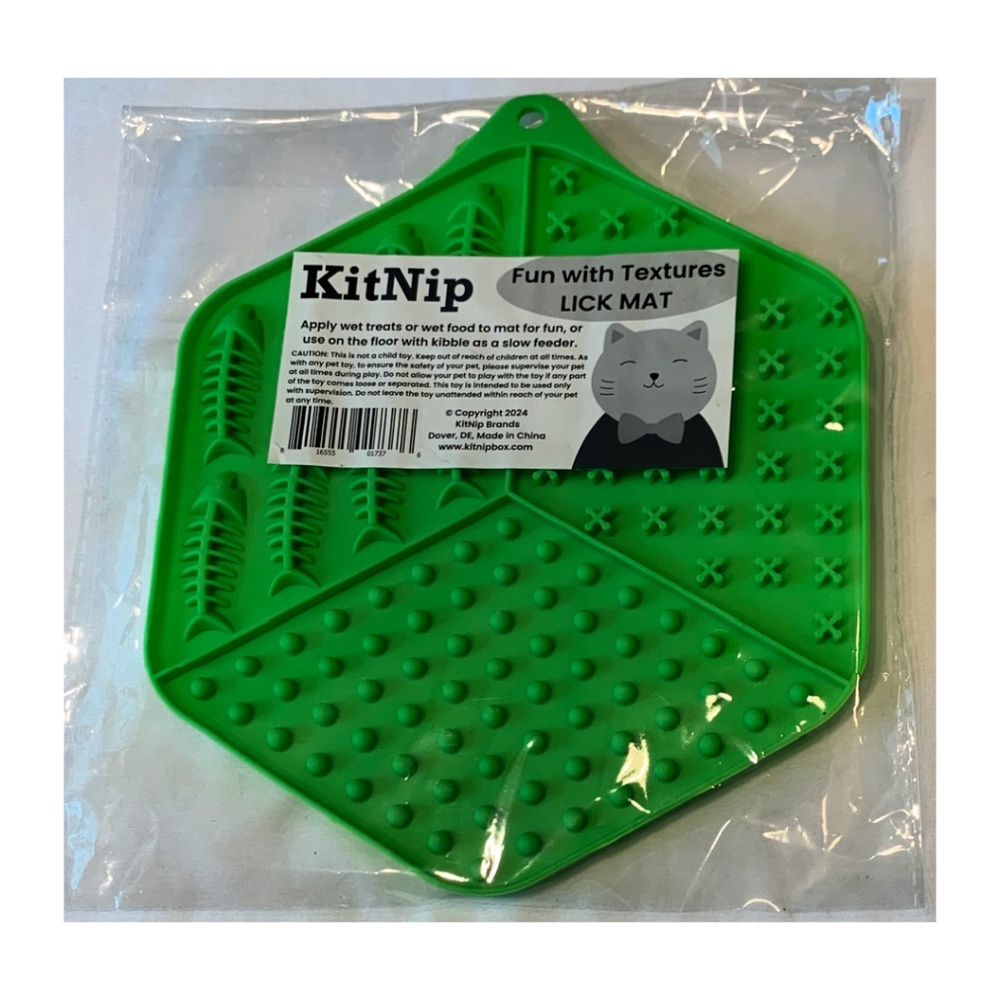 KitNip Box Kitty Cat Texture Lick Mat Mealtime Sensory New with Suction Cups